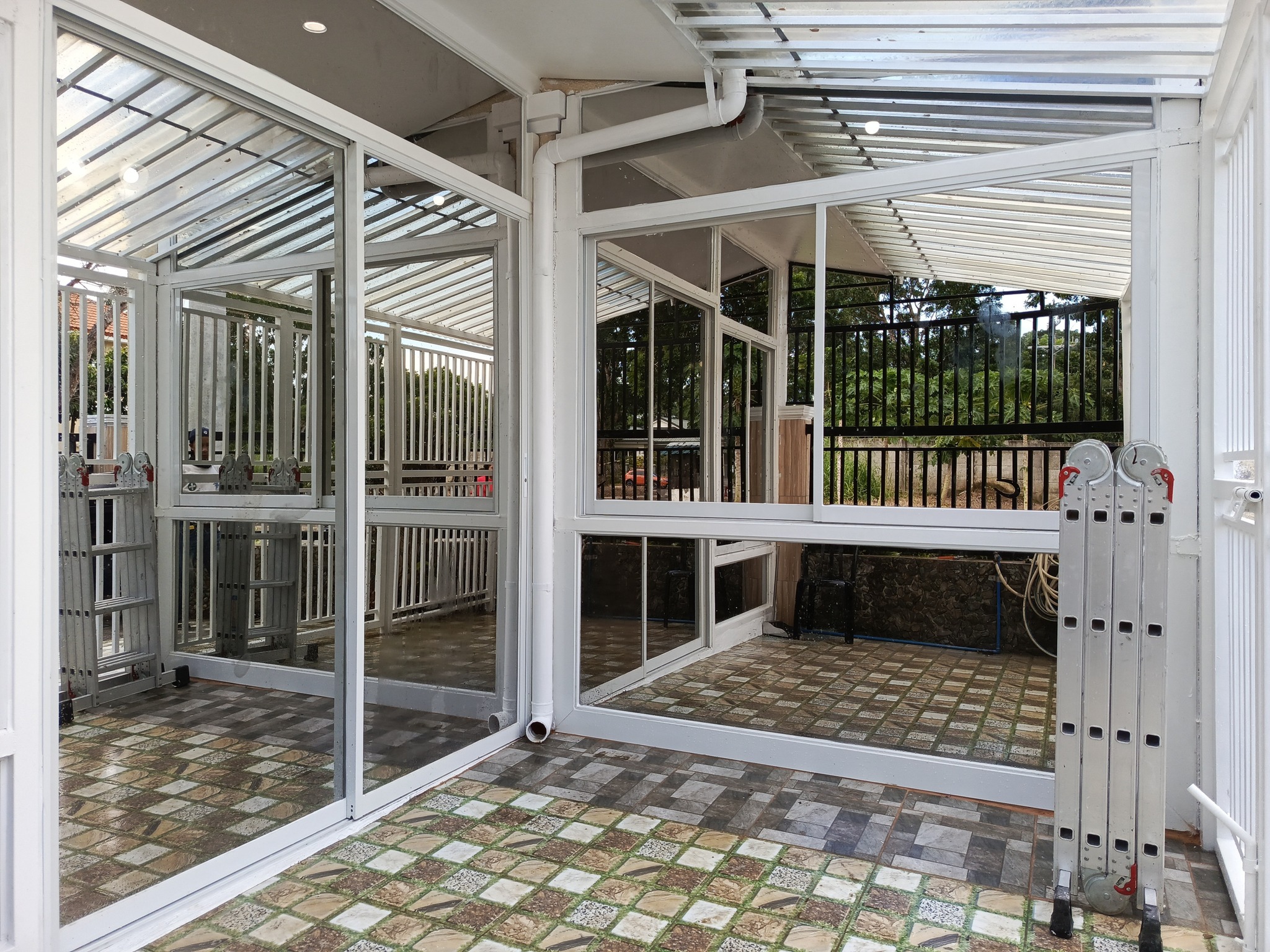 Extension, Renovation, & Metalwork Installation on Sherwood Hills Riva Bella Enclave Photo
