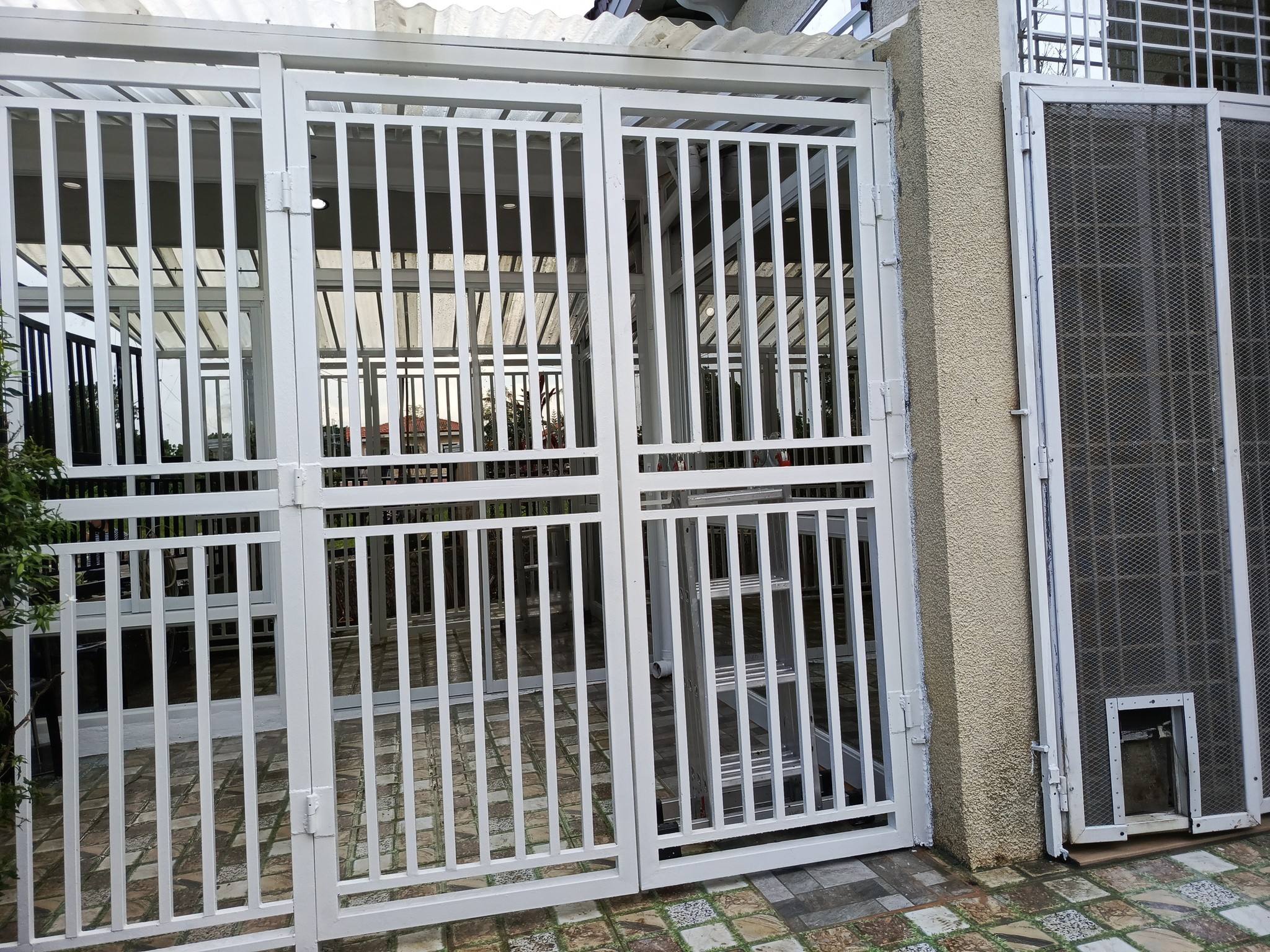 Extension, Renovation, & Metalwork Installation on Sherwood Hills Riva Bella Enclave Photo